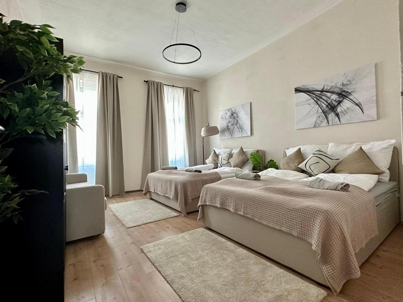 Spacious Apartment, 3 Min To U6 Metro Viyana Dış mekan fotoğraf