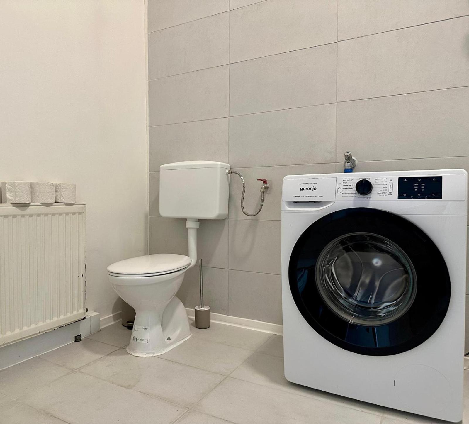 Spacious Apartment, 3 Min To U6 Metro Viyana Dış mekan fotoğraf