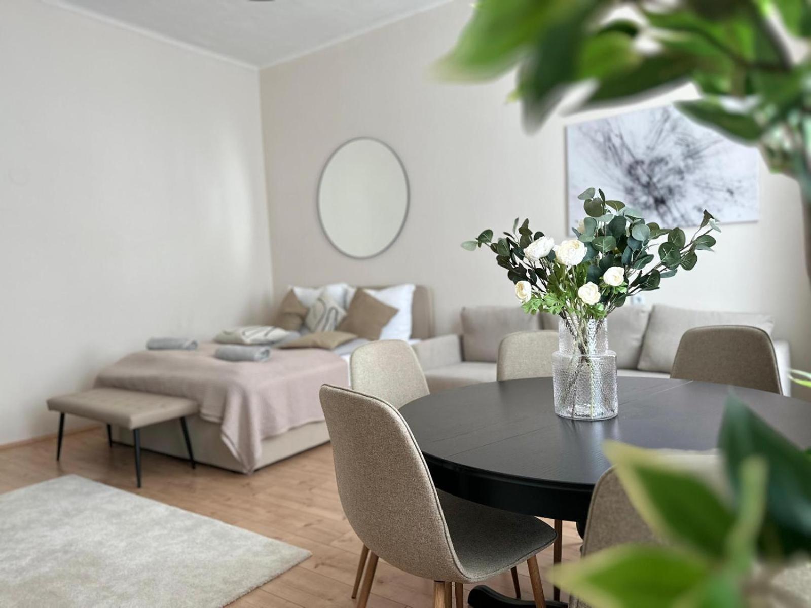 Spacious Apartment, 3 Min To U6 Metro Viyana Dış mekan fotoğraf