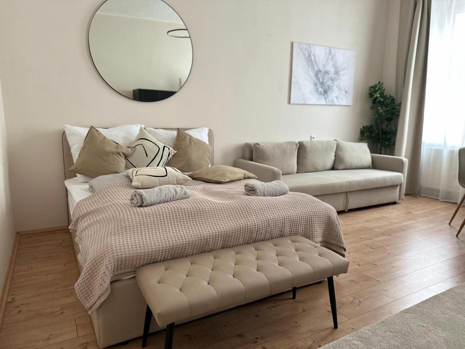 Spacious Apartment, 3 Min To U6 Metro Viyana Dış mekan fotoğraf